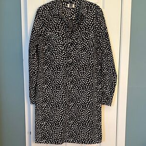 Old Navy Black and White Long Sleeve Dress